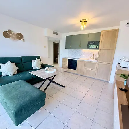 Le Casta - Terrasse Spacieuse - A 2 Min Des Plages Cannes