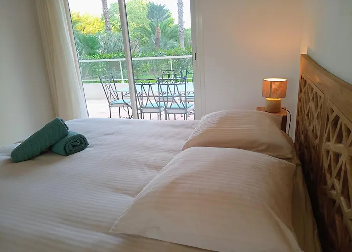 Le Casta - Terrasse Spacieuse - A 2 Min Des Plages Apartment
