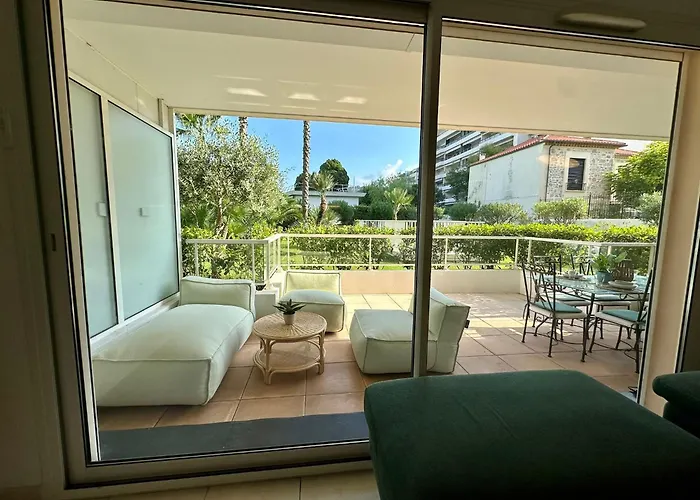 Le Casta - Terrasse Spacieuse - A 2 Min Des Plages Daire